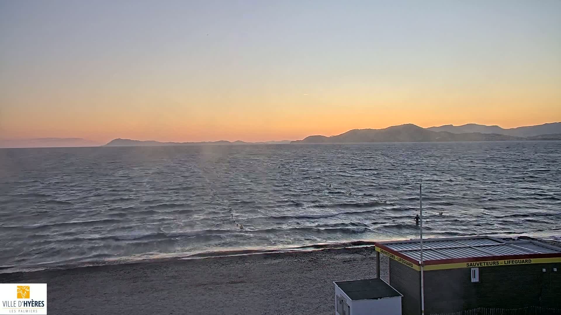 Hyeres - Plage dees Estagnets Beach Live Cam - Toulon, Var, Provence-Alpes-Cote d’Azur, France