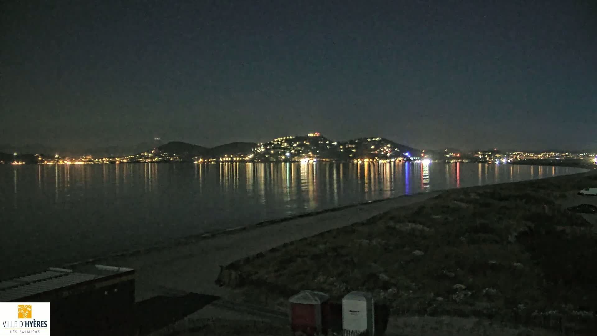 Hyeres - Plage dees Estagnets Beach Live Cam - Toulon, Var, Provence-Alpes-Cote d’Azur, France