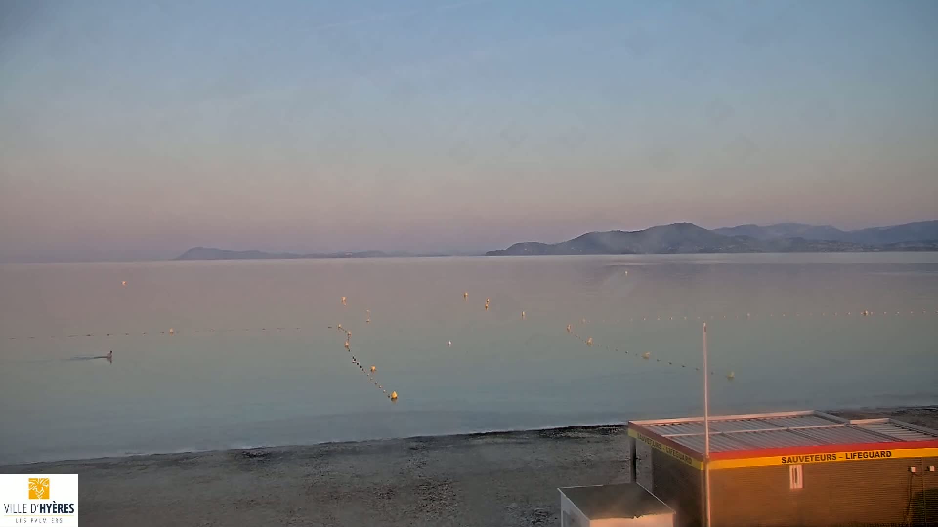 Hyeres - Plage dees Estagnets Beach Live Cam - Toulon, Var, Provence-Alpes-Cote d’Azur, France
