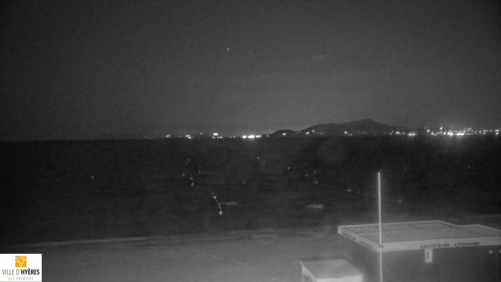 Hyeres - Plage dees Estagnets Beach Live Cam - Toulon, Var, Provence-Alpes-Cote d’Azur, France