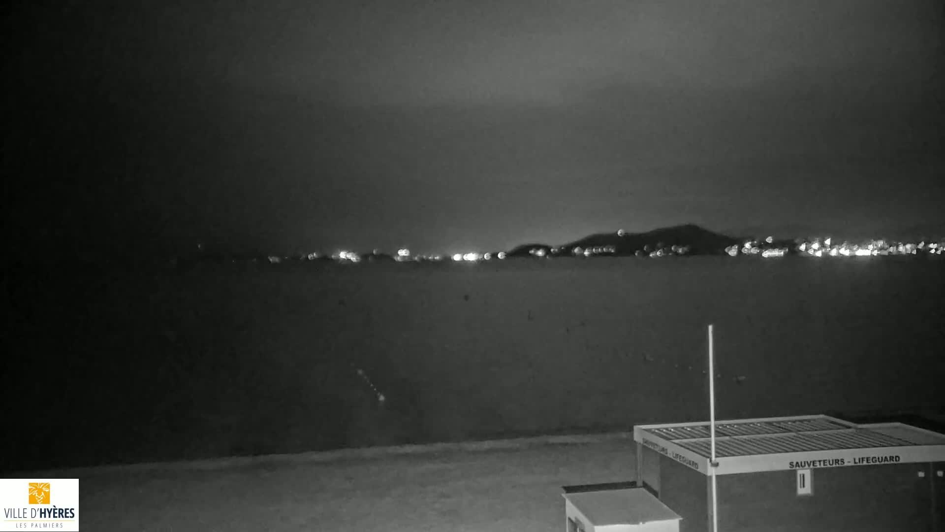 Hyeres - Plage dees Estagnets Beach Live Cam - Toulon, Var, Provence-Alpes-Cote d’Azur, France