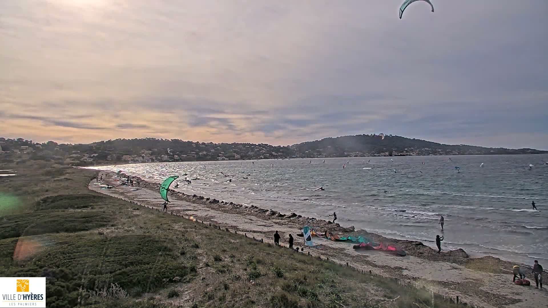 Hyeres - Plage dees Estagnets Beach Live Cam - Toulon, Var, Provence-Alpes-Cote d’Azur, France