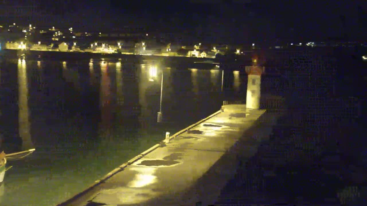 Erquy Comune & Port Live Cam - Saint-Brieuc, Cotes-d'Armor, Bretagne, France