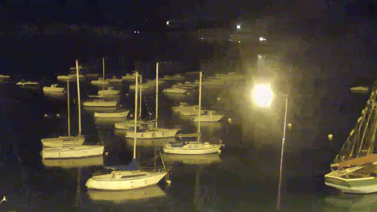 Erquy Comune & Port Live Cam - Saint-Brieuc, Cotes-d'Armor, Bretagne, France