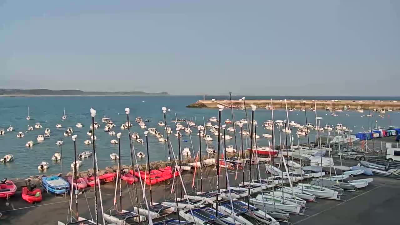 Erquy Comune & Port Live Cam - Saint-Brieuc, Cotes-d'Armor, Bretagne, France