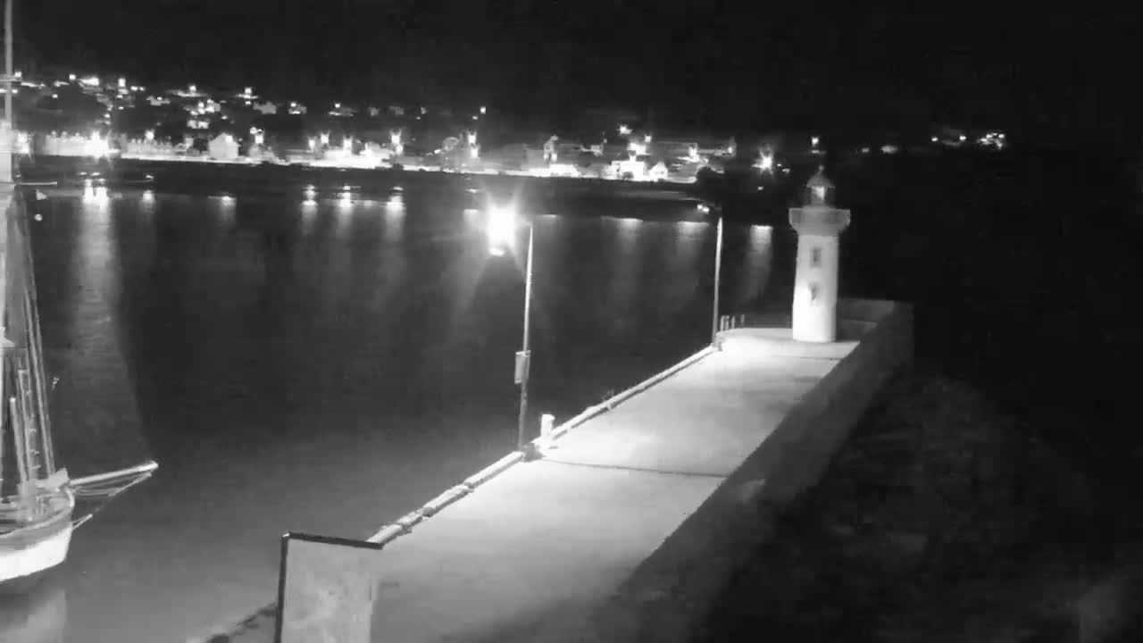 Erquy Comune & Port Live Cam - Saint-Brieuc, Cotes-d'Armor, Bretagne, France