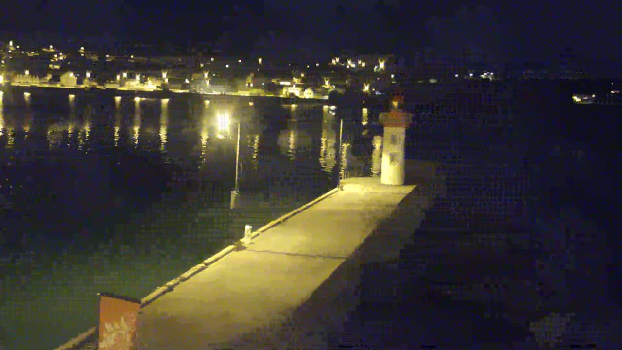 Erquy Comune & Port Live Cam - Saint-Brieuc, Cotes-d'Armor, Bretagne, France