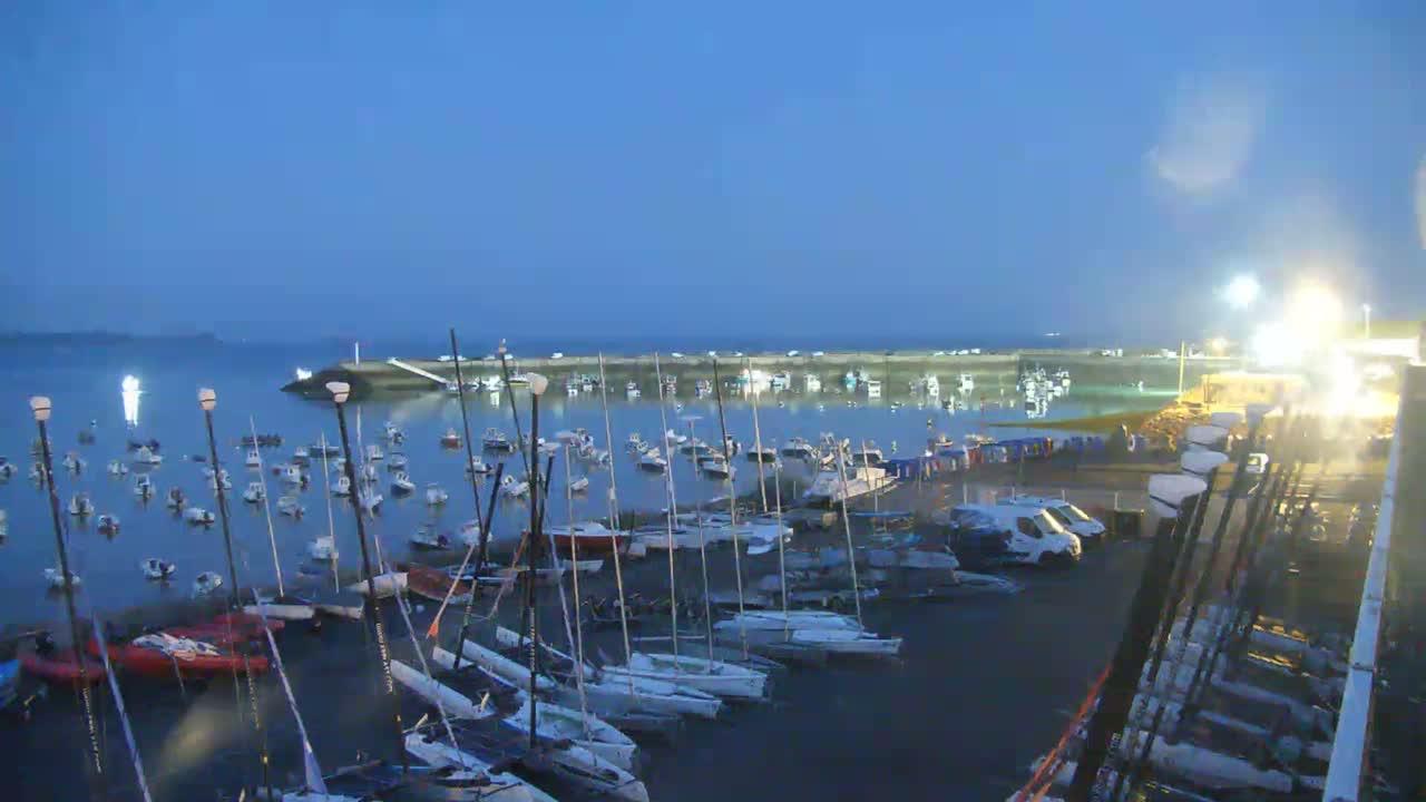 Erquy Comune & Port Live Cam - Saint-Brieuc, Cotes-d'Armor, Bretagne, France