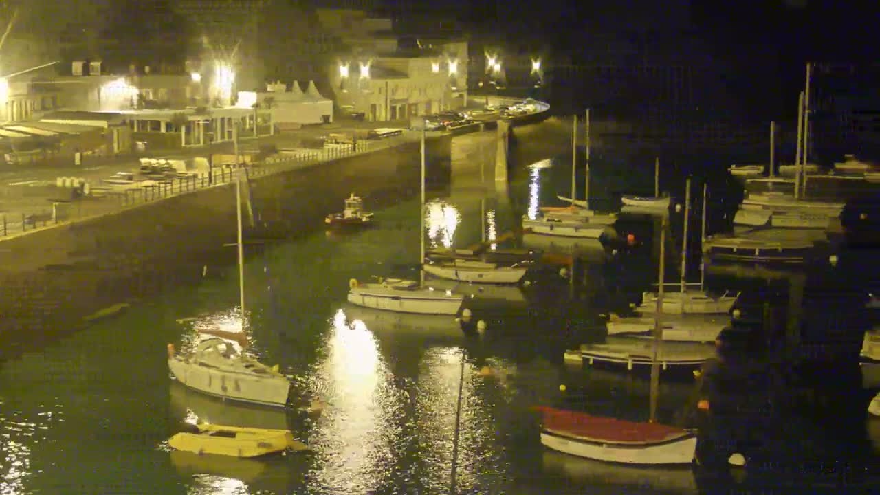 Erquy Comune & Port Live Cam - Saint-Brieuc, Cotes-d'Armor, Bretagne, France