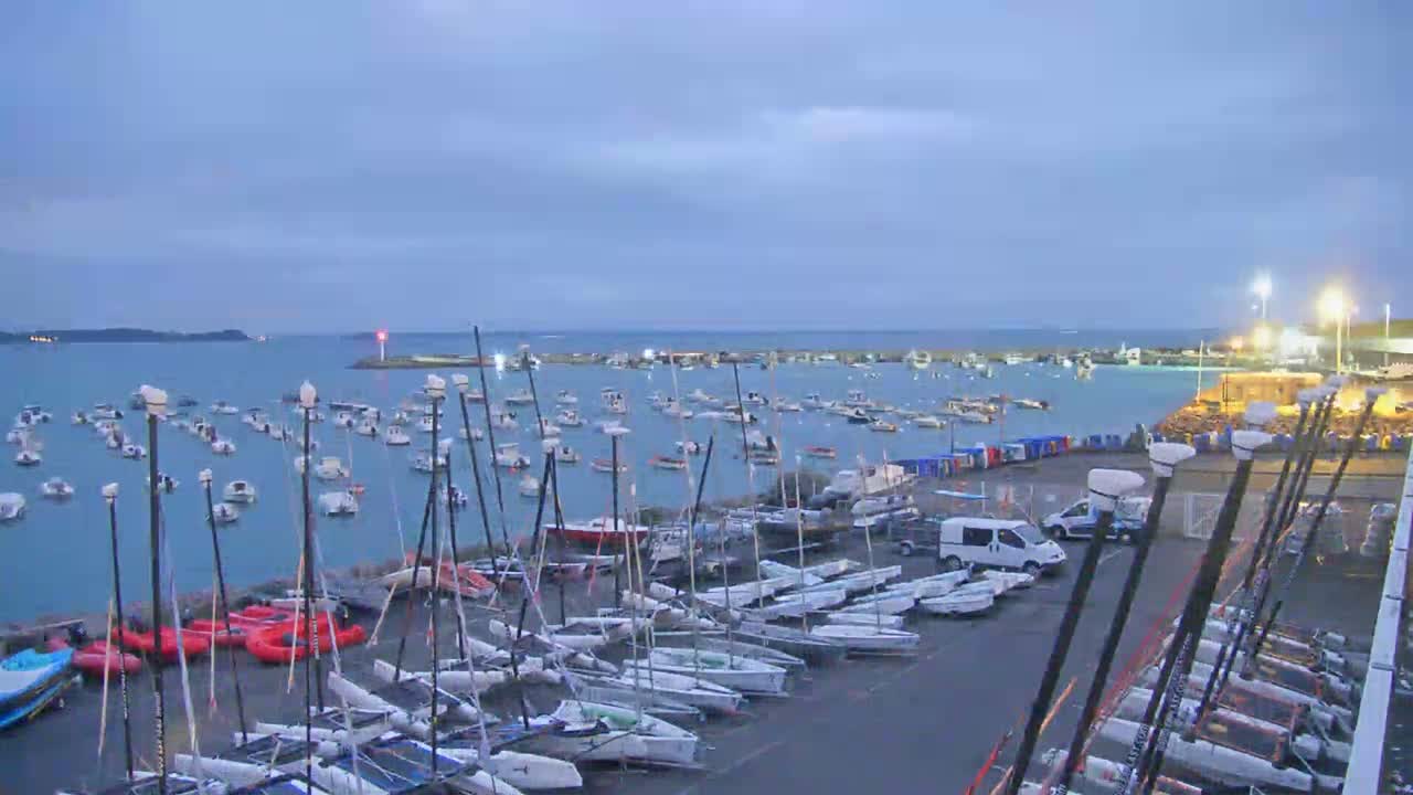 Erquy Comune & Port Live Cam - Saint-Brieuc, Cotes-d'Armor, Bretagne, France