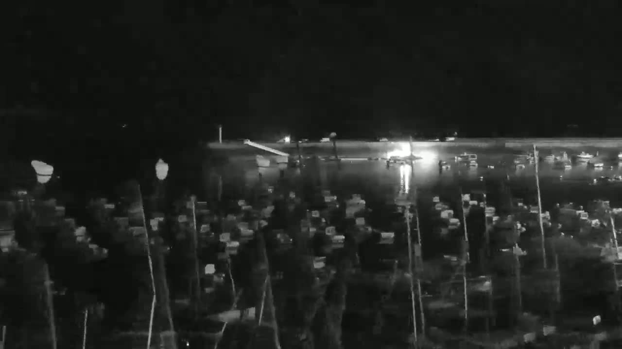 Erquy Comune & Port Live Cam - Saint-Brieuc, Cotes-d'Armor, Bretagne, France