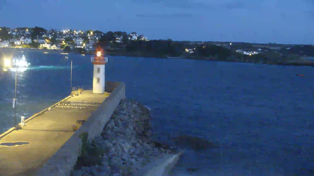 Erquy Comune & Port Live Cam - Saint-Brieuc, Cotes-d'Armor, Bretagne, France