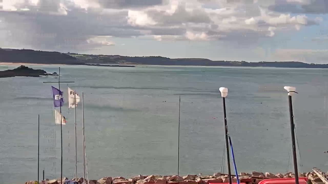 Erquy Comune & Port Live Cam - Saint-Brieuc, Cotes-d'Armor, Bretagne, France