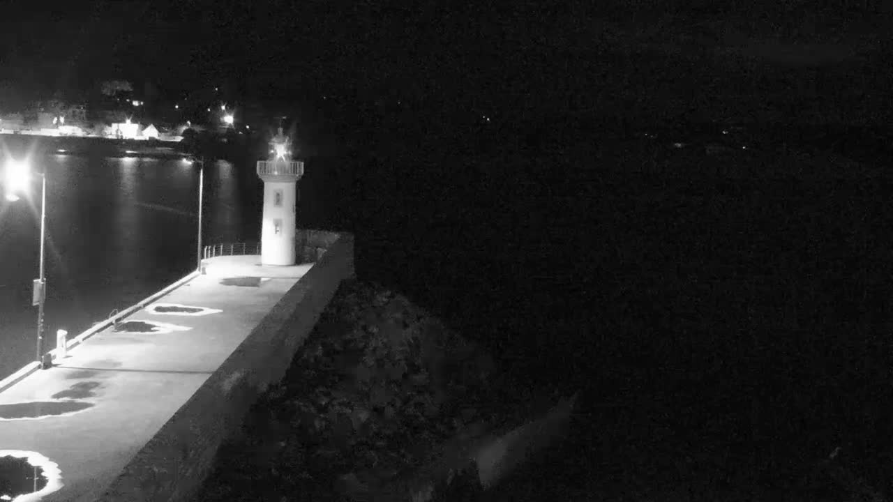 Erquy Comune & Port Live Cam - Saint-Brieuc, Cotes-d'Armor, Bretagne, France