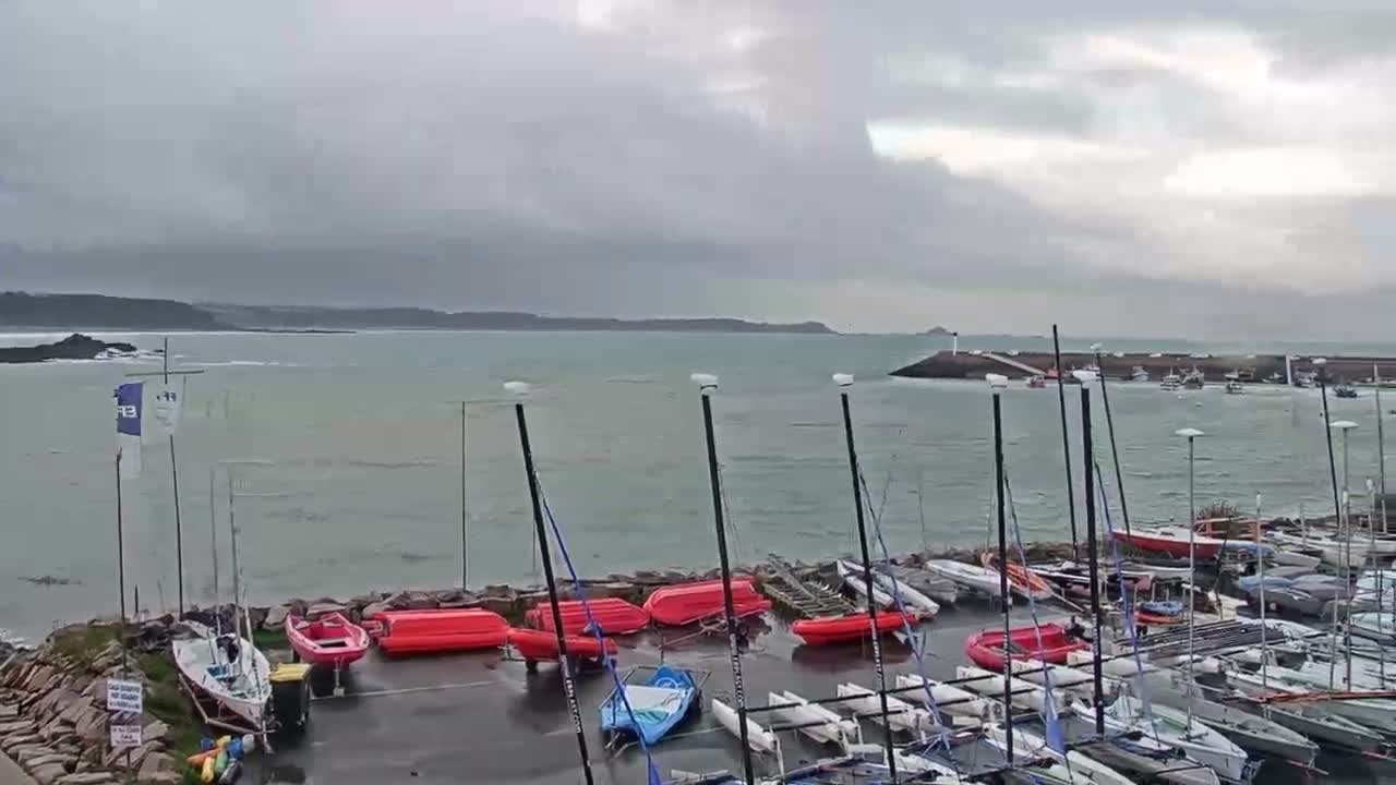 Erquy Comune & Port Live Cam - Saint-Brieuc, Cotes-d'Armor, Bretagne, France