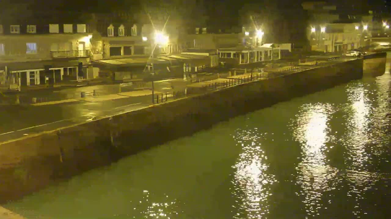 Erquy Comune & Port Live Cam - Saint-Brieuc, Cotes-d'Armor, Bretagne, France