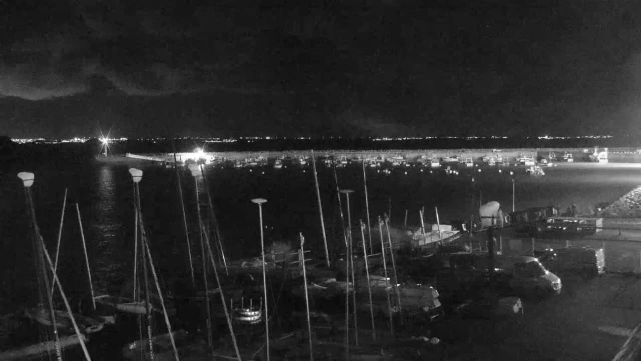 Erquy Comune & Port Live Cam - Saint-Brieuc, Cotes-d'Armor, Bretagne, France
