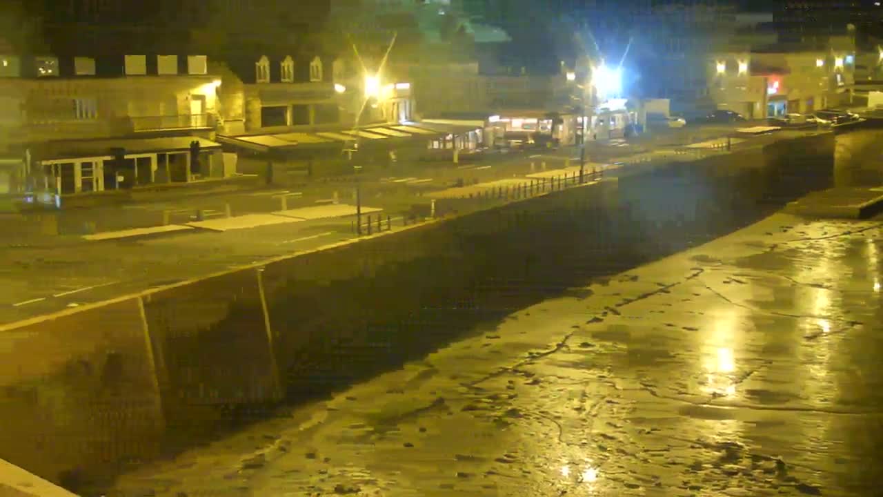 Erquy Comune & Port Live Cam - Saint-Brieuc, Cotes-d'Armor, Bretagne, France