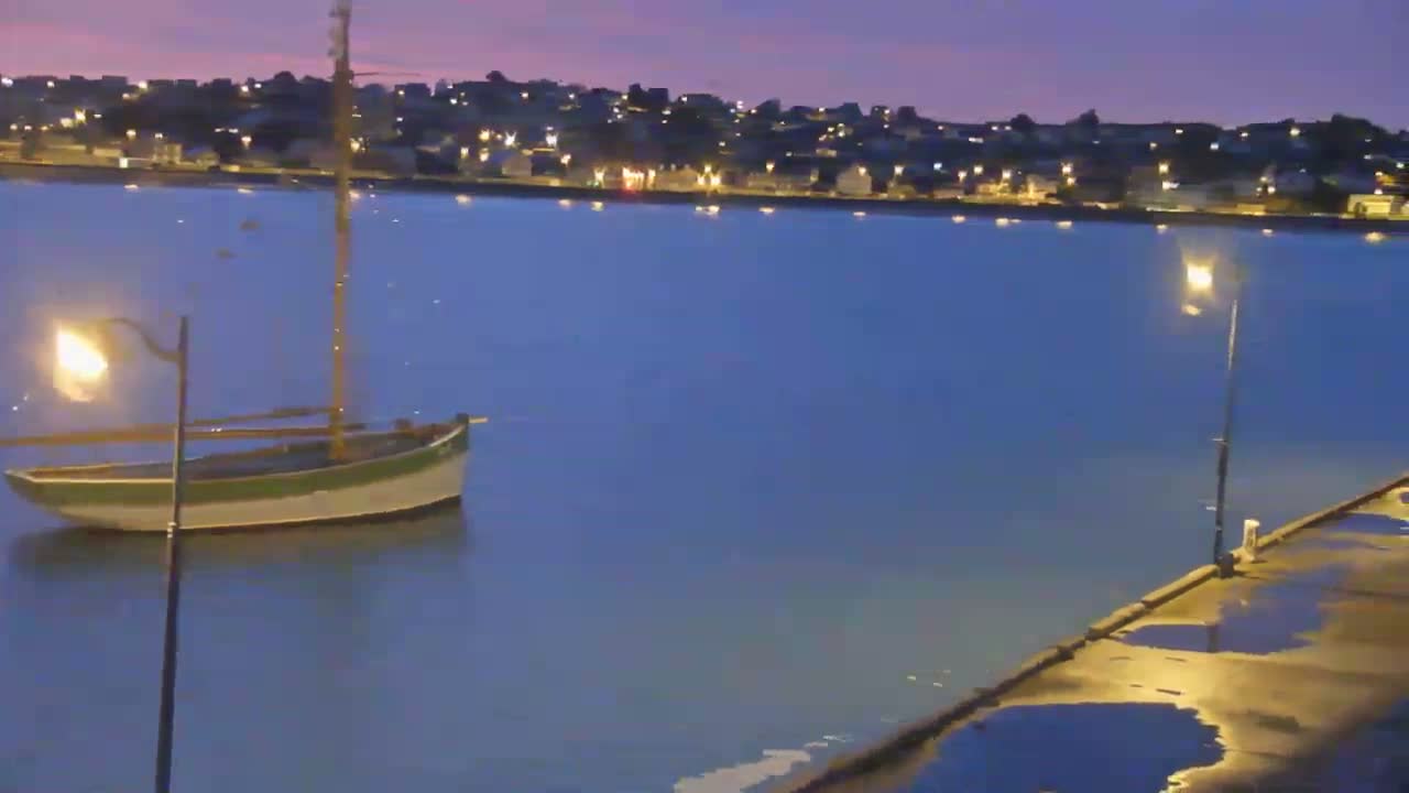 Erquy Comune & Port Live Cam - Saint-Brieuc, Cotes-d'Armor, Bretagne, France