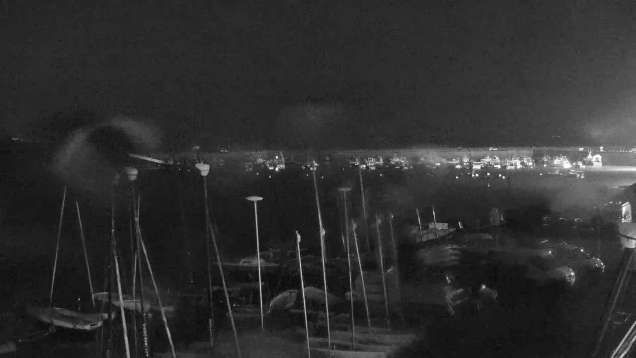 Erquy Comune & Port Live Cam - Saint-Brieuc, Cotes-d'Armor, Bretagne, France