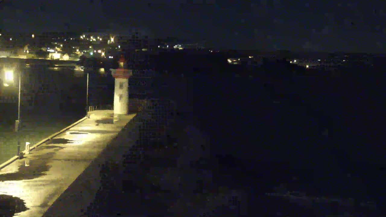 Erquy Comune & Port Live Cam - Saint-Brieuc, Cotes-d'Armor, Bretagne, France