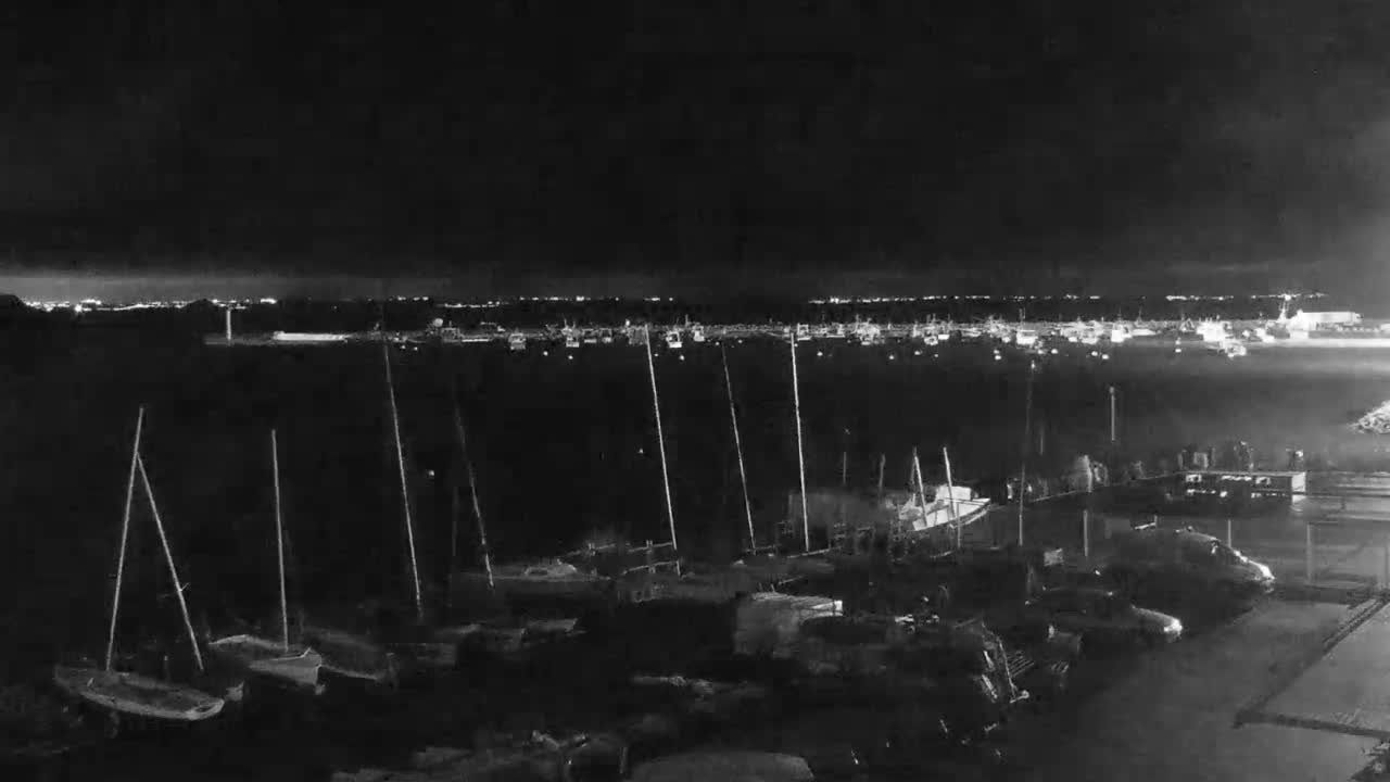 Erquy Comune & Port Live Cam - Saint-Brieuc, Cotes-d'Armor, Bretagne, France