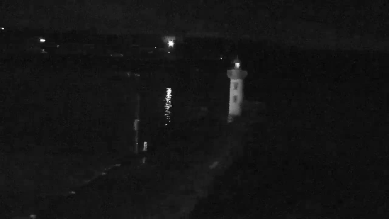 Erquy Comune & Port Live Cam - Saint-Brieuc, Cotes-d'Armor, Bretagne, France