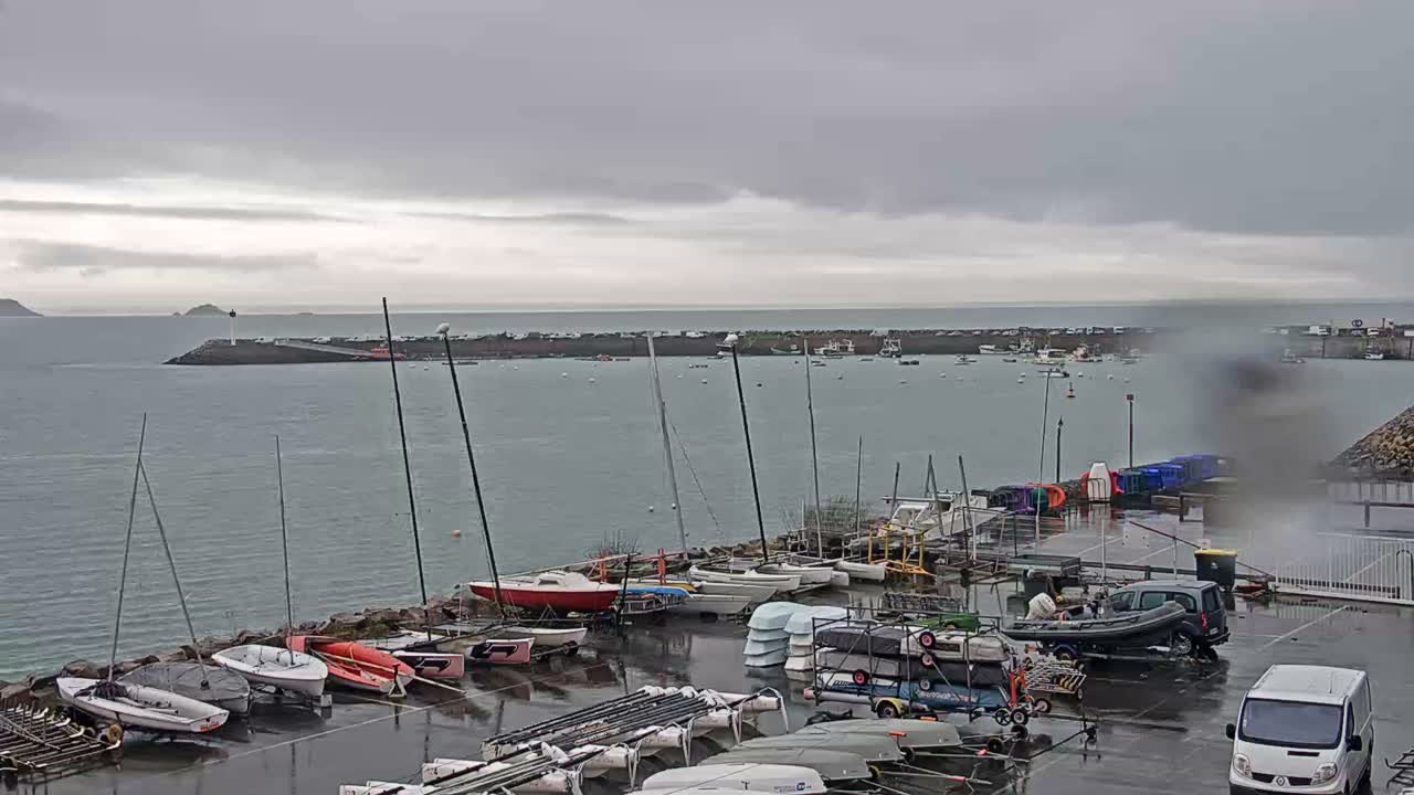 Erquy Comune & Port Live Cam - Saint-Brieuc, Cotes-d'Armor, Bretagne, France