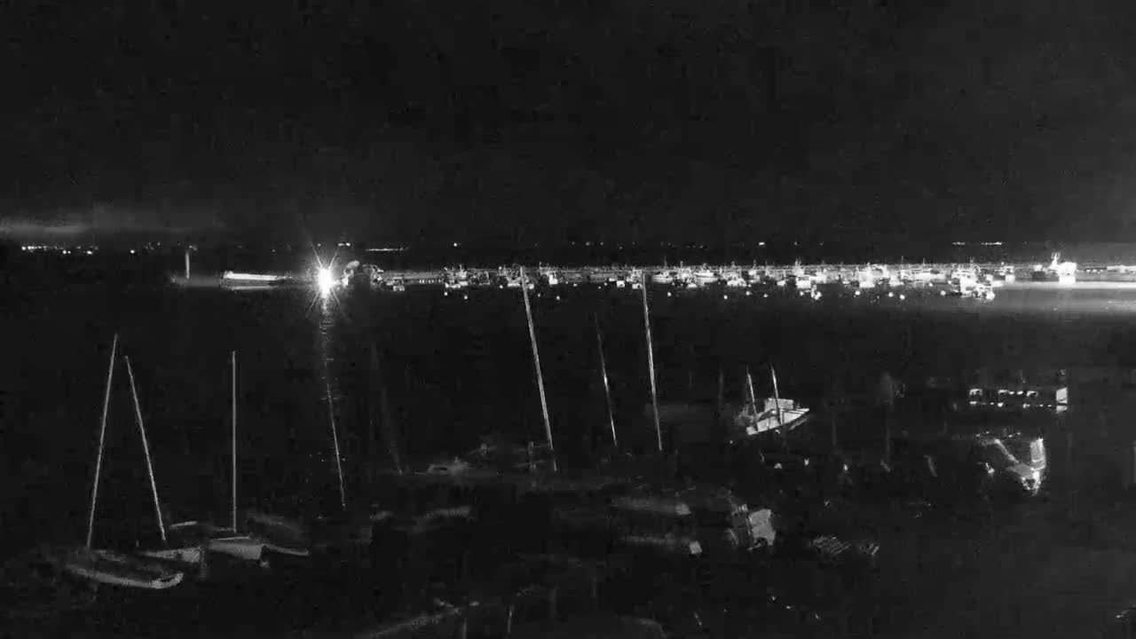 Erquy Comune & Port Live Cam - Saint-Brieuc, Cotes-d'Armor, Bretagne, France