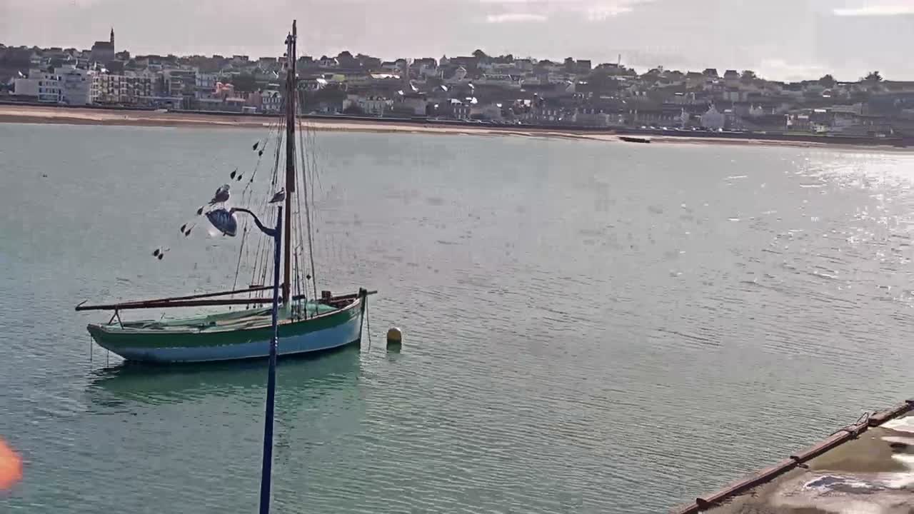 Erquy Comune & Port Live Cam - Saint-Brieuc, Cotes-d'Armor, Bretagne, France