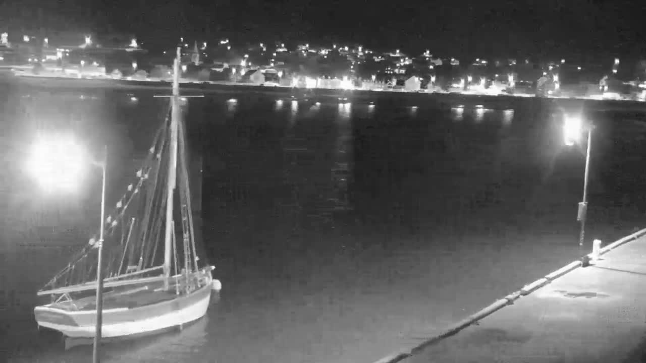 Erquy Comune & Port Live Cam - Saint-Brieuc, Cotes-d'Armor, Bretagne, France