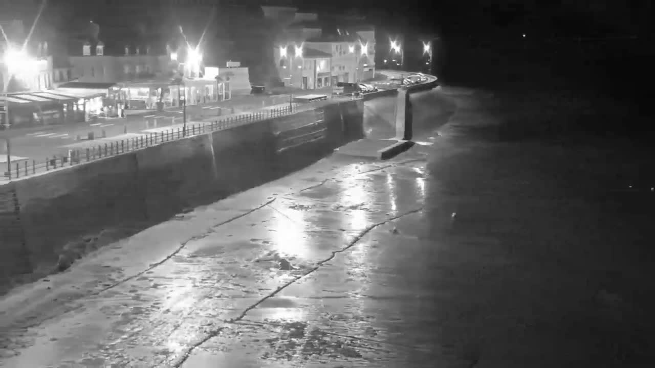 Erquy Comune & Port Live Cam - Saint-Brieuc, Cotes-d'Armor, Bretagne, France