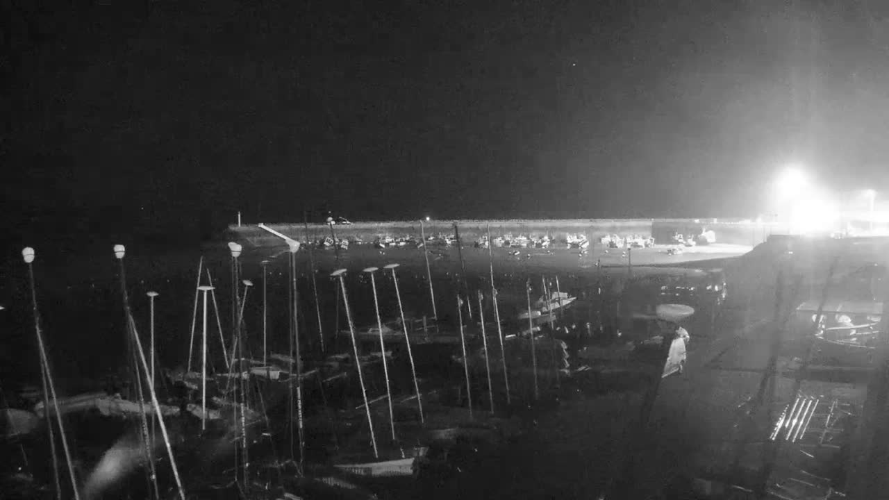 Erquy Comune & Port Live Cam - Saint-Brieuc, Cotes-d'Armor, Bretagne, France