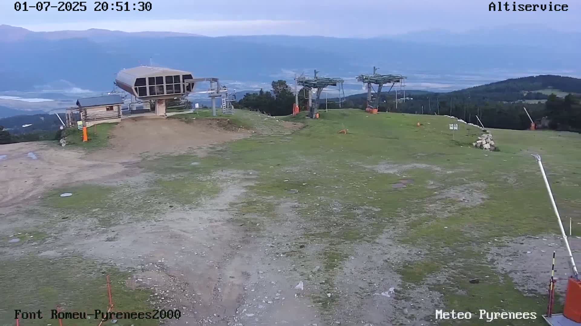 Font-Romeu Ski Slopes & Pyrenees Summits Panaromic 360 Live Cam - Prades, Pyrenees-Orientales, Occitanie, France