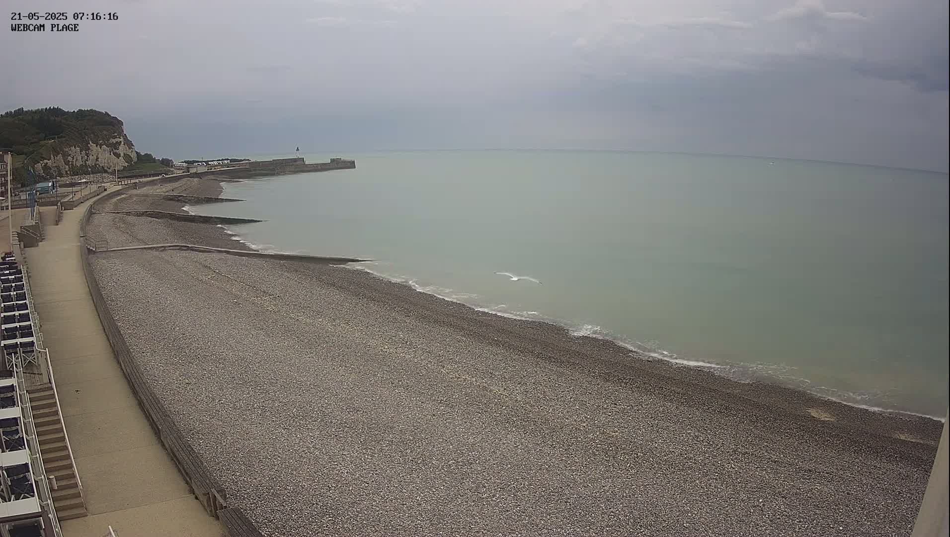 Plage de Saint-Valery-en-Caux  Beach Live Cam - Dieppe, Seine-Maritime, Normandie, France