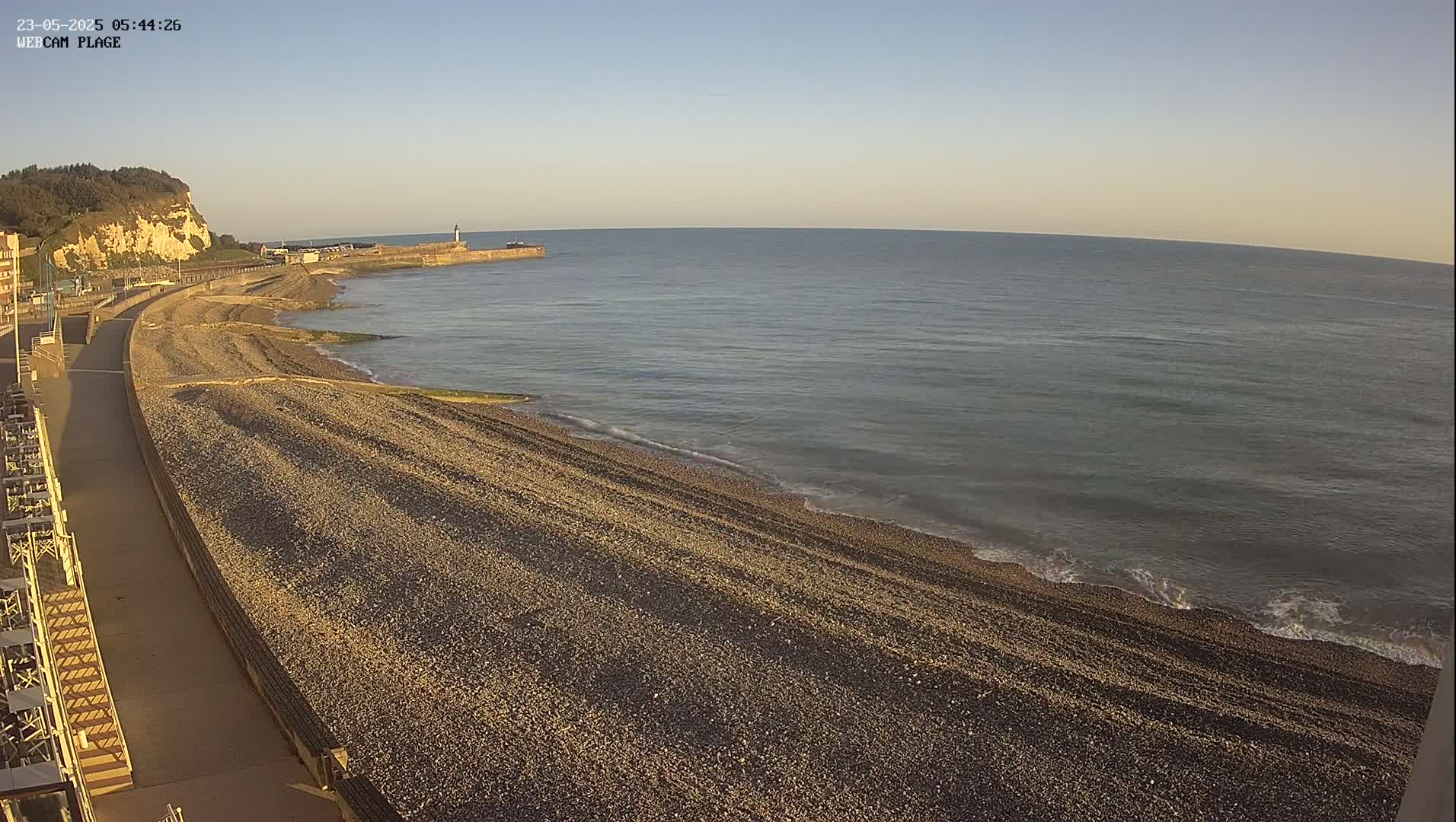 Plage de Saint-Valery-en-Caux  Beach Live Cam - Dieppe, Seine-Maritime, Normandie, France