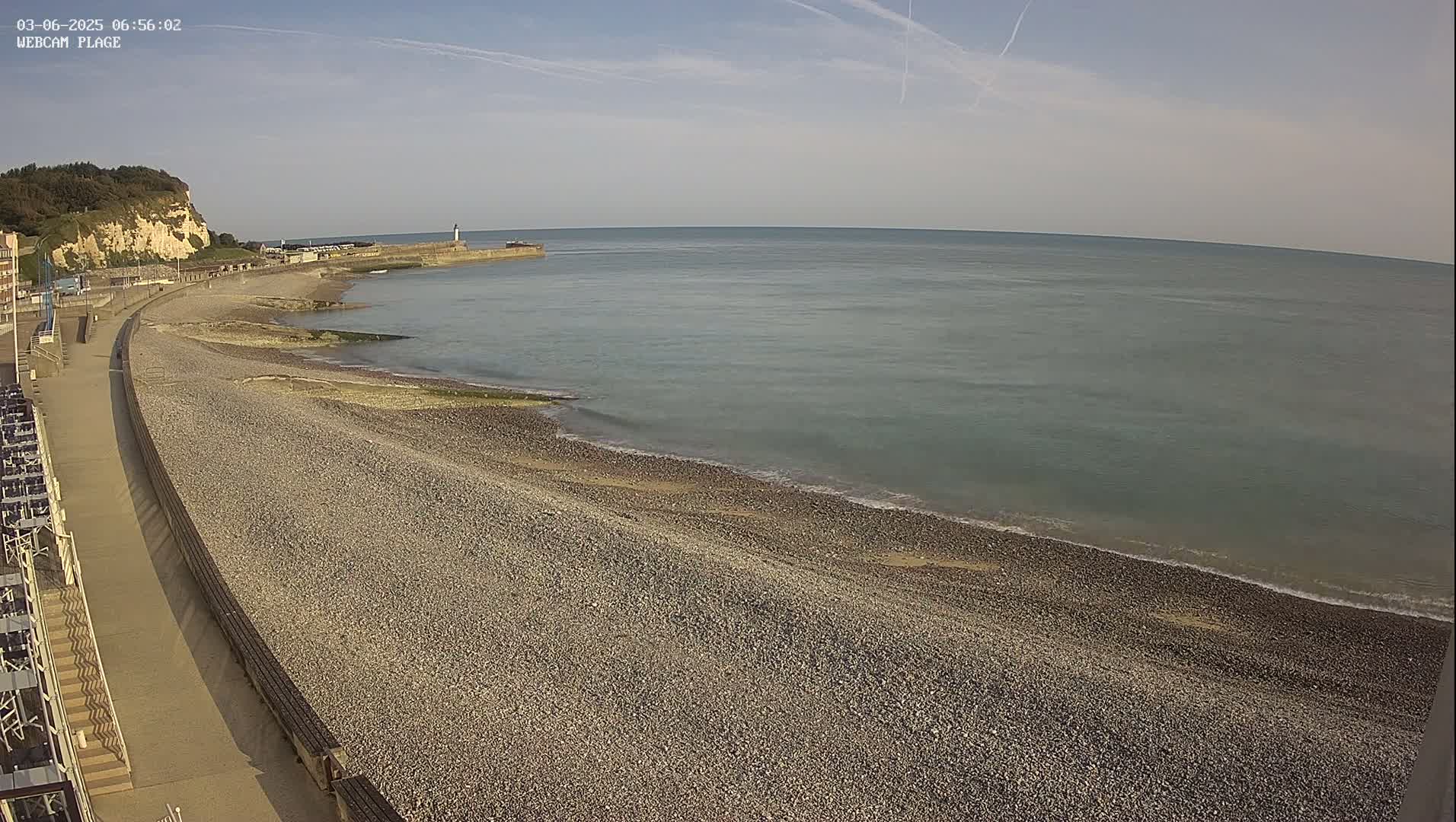 Plage de Saint-Valery-en-Caux  Beach Live Cam - Dieppe, Seine-Maritime, Normandie, France