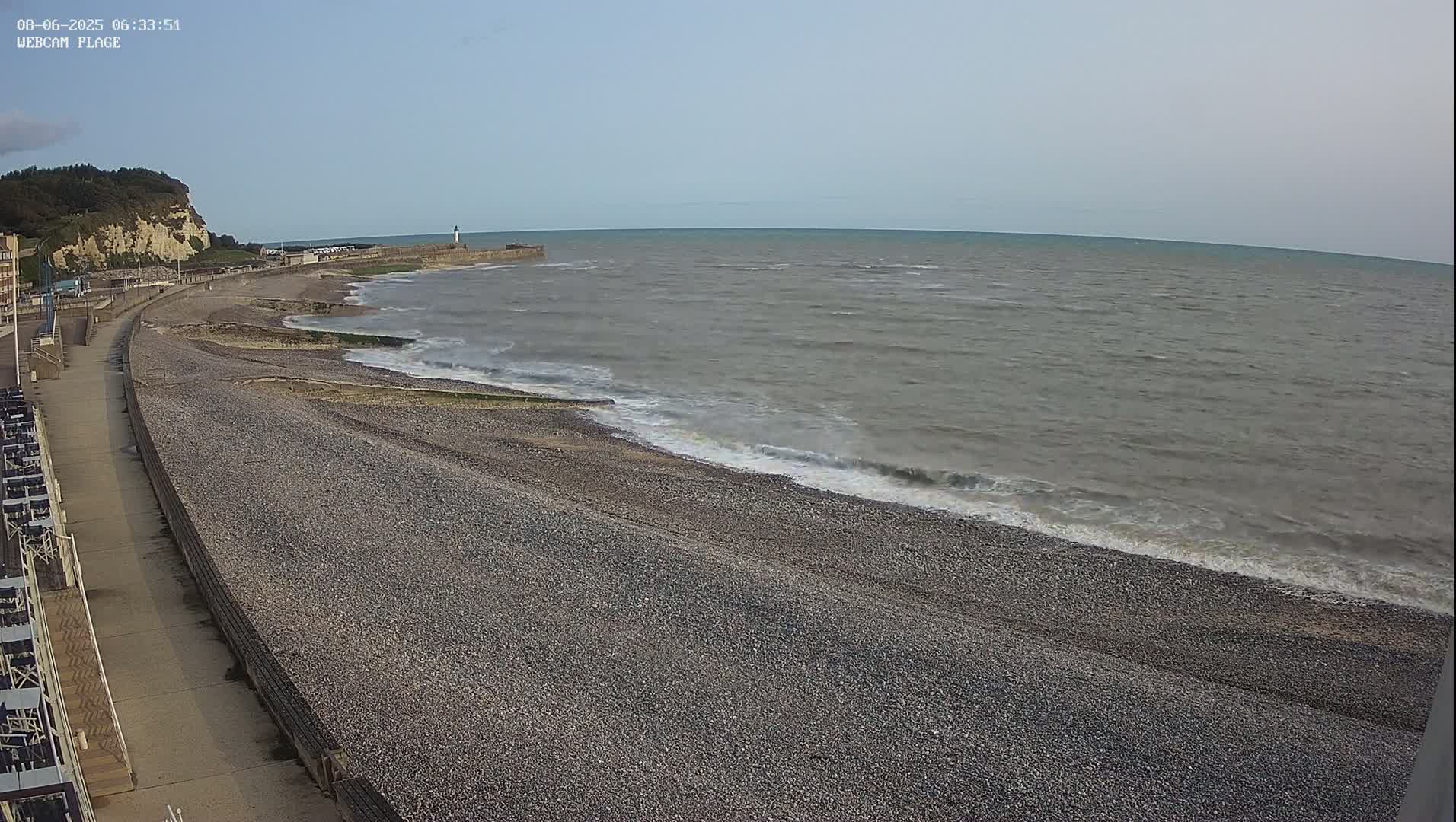 Plage de Saint-Valery-en-Caux  Beach Live Cam - Dieppe, Seine-Maritime, Normandie, France