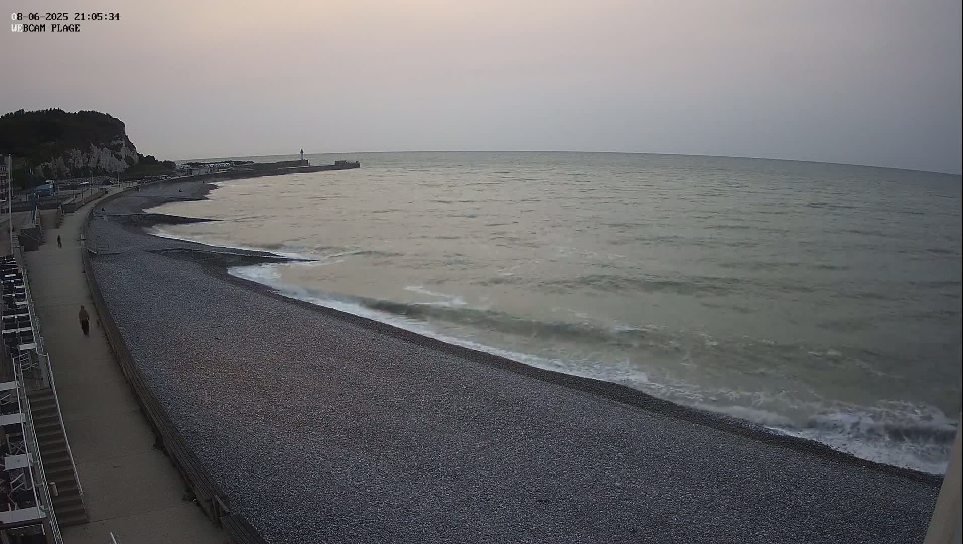 Plage de Saint-Valery-en-Caux  Beach Live Cam - Dieppe, Seine-Maritime, Normandie, France