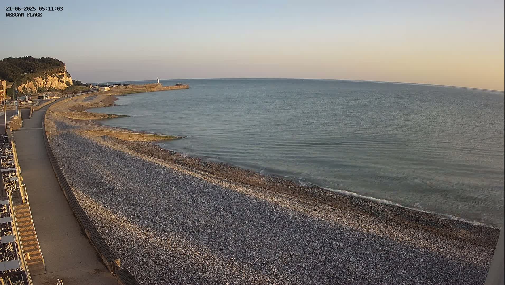Plage de Saint-Valery-en-Caux  Beach Live Cam - Dieppe, Seine-Maritime, Normandie, France