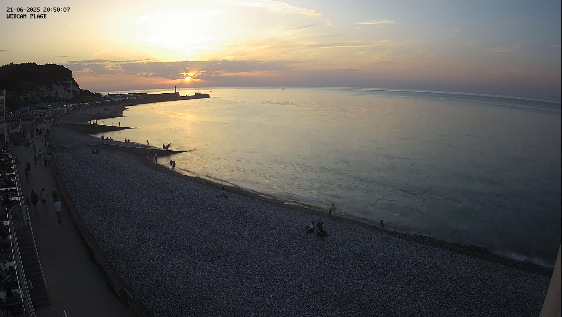Plage de Saint-Valery-en-Caux  Beach Live Cam - Dieppe, Seine-Maritime, Normandie, France