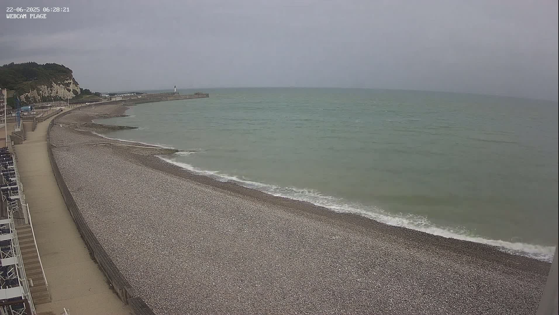 Plage de Saint-Valery-en-Caux  Beach Live Cam - Dieppe, Seine-Maritime, Normandie, France