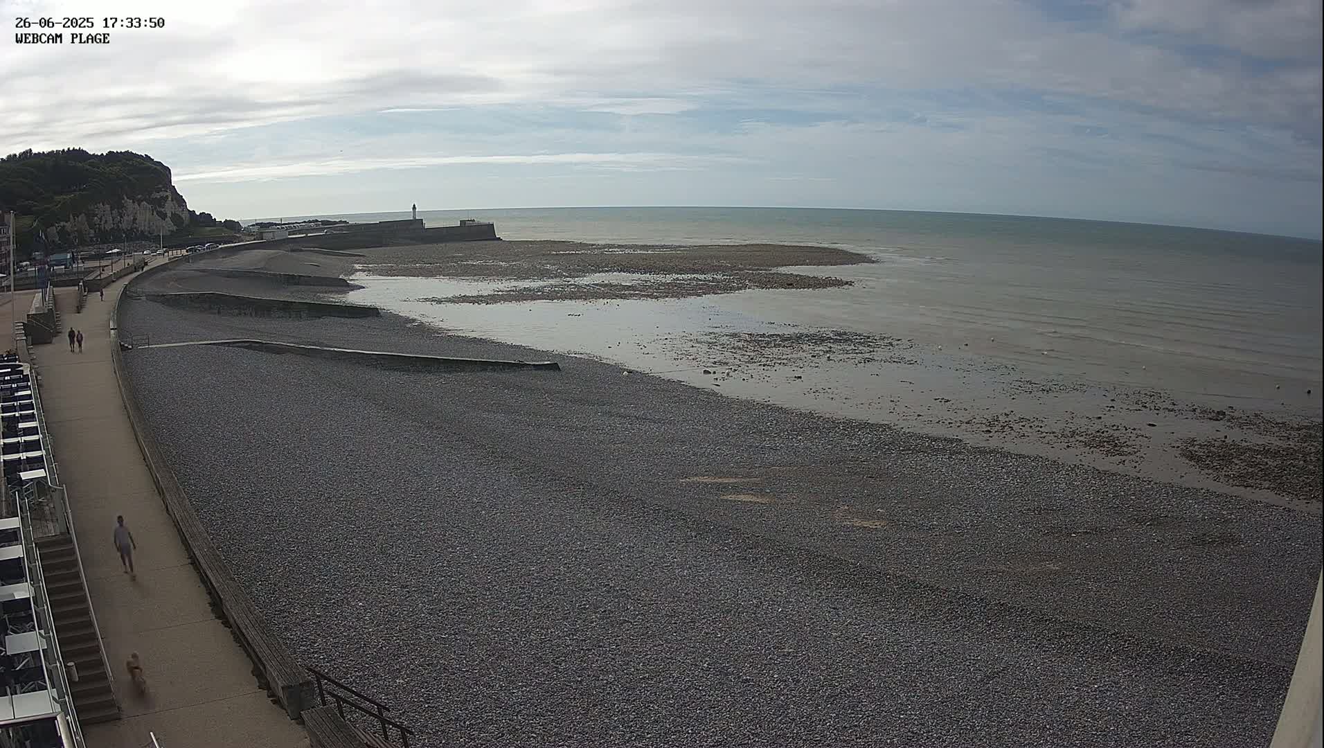 Plage de Saint-Valery-en-Caux  Beach Live Cam - Dieppe, Seine-Maritime, Normandie, France