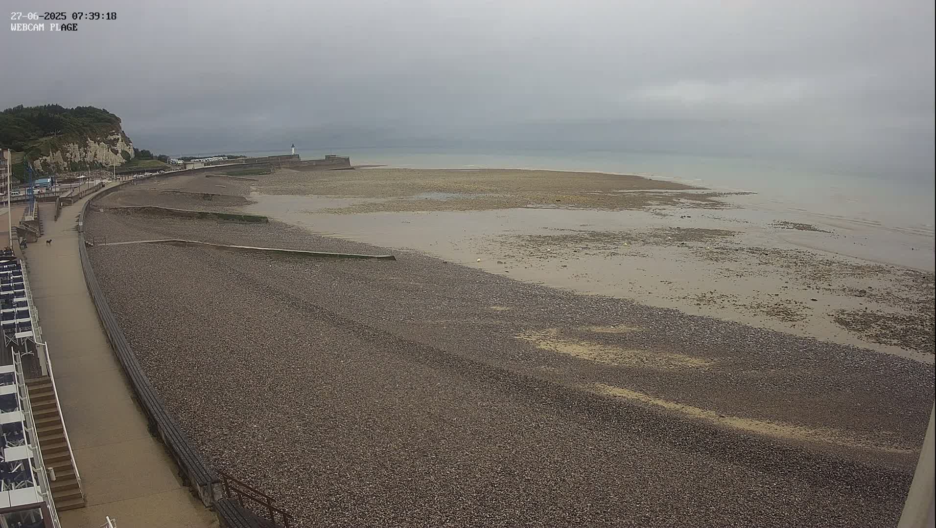 Plage de Saint-Valery-en-Caux  Beach Live Cam - Dieppe, Seine-Maritime, Normandie, France