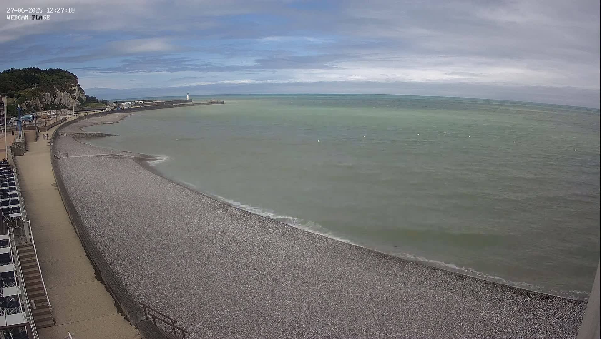 Plage de Saint-Valery-en-Caux  Beach Live Cam - Dieppe, Seine-Maritime, Normandie, France