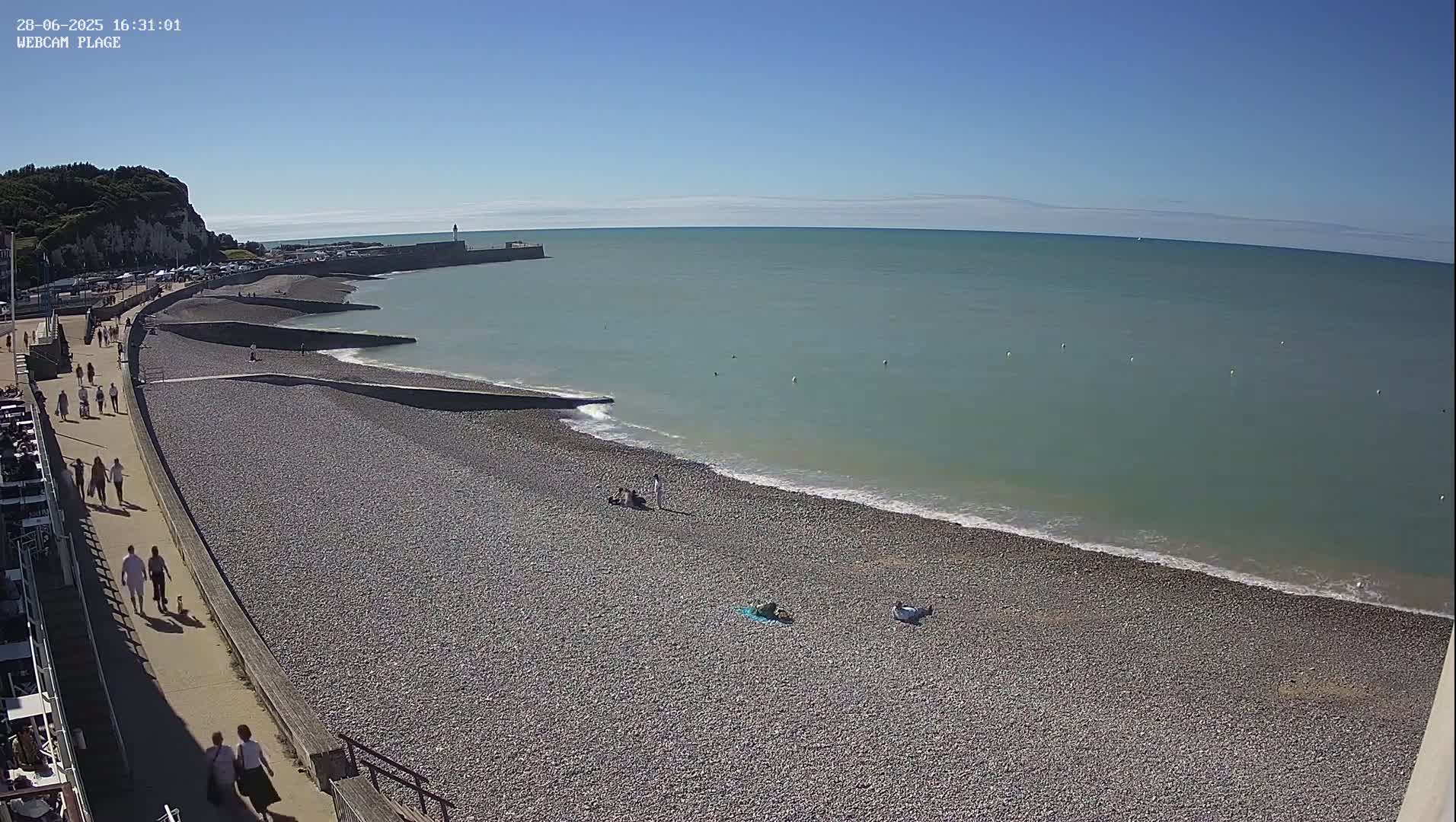 Plage de Saint-Valery-en-Caux  Beach Live Cam - Dieppe, Seine-Maritime, Normandie, France