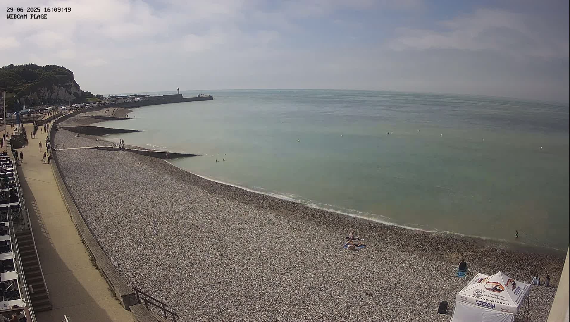 Plage de Saint-Valery-en-Caux  Beach Live Cam - Dieppe, Seine-Maritime, Normandie, France