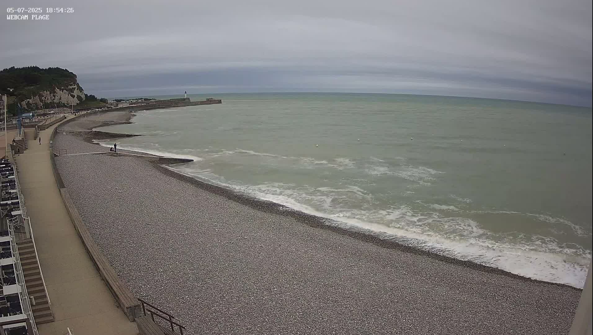 Plage de Saint-Valery-en-Caux  Beach Live Cam - Dieppe, Seine-Maritime, Normandie, France