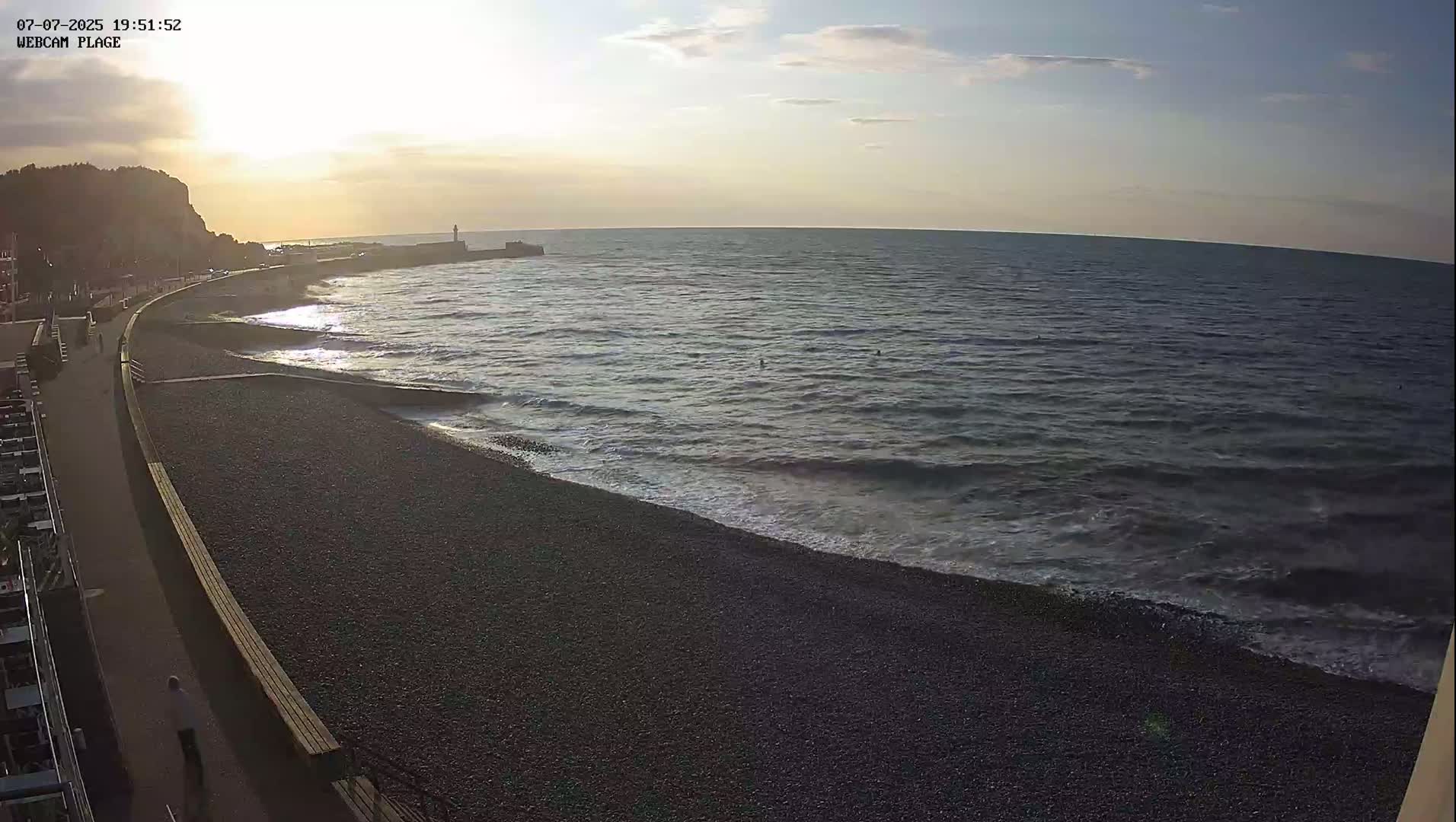 Plage de Saint-Valery-en-Caux  Beach Live Cam - Dieppe, Seine-Maritime, Normandie, France