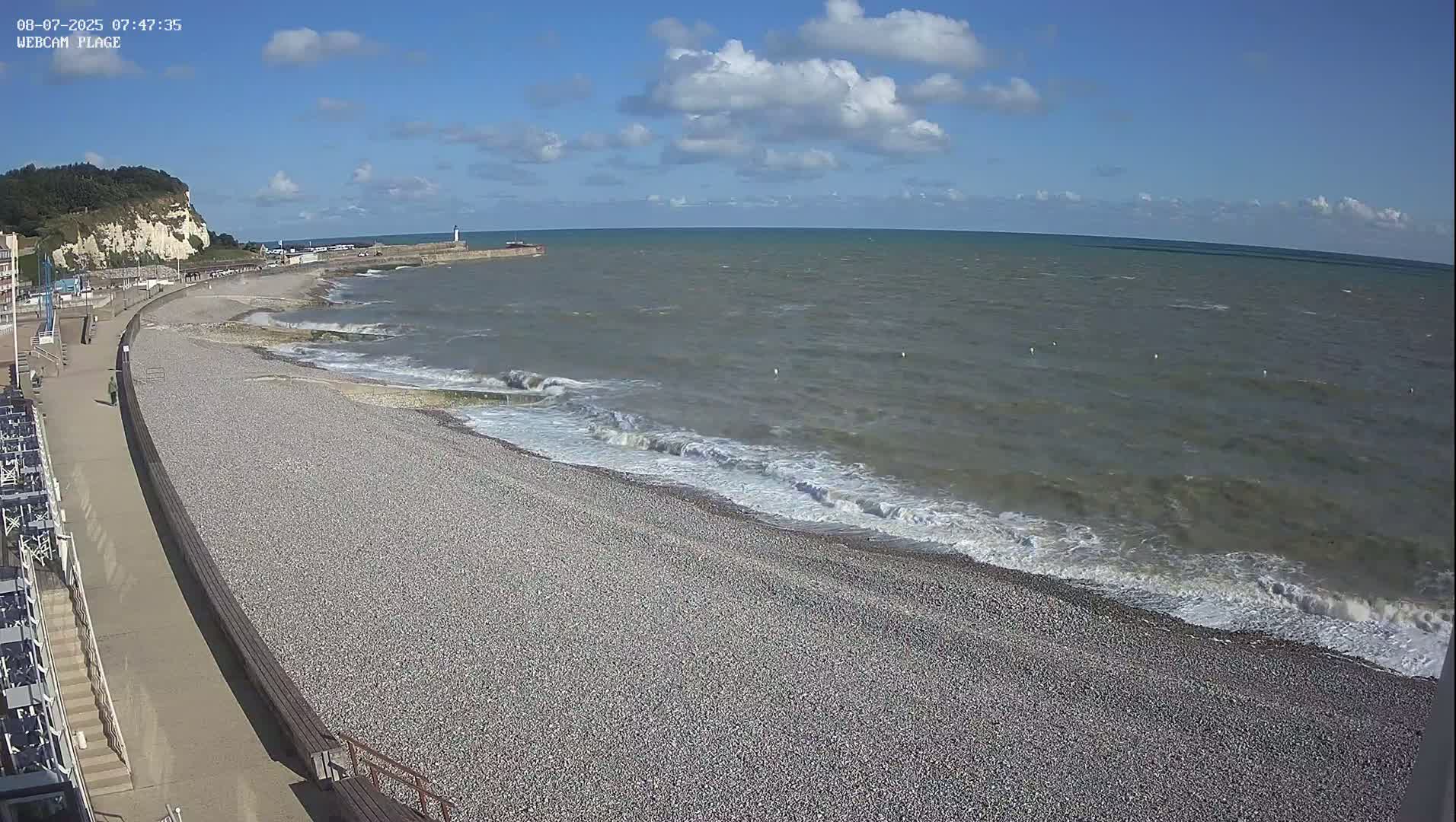 Plage de Saint-Valery-en-Caux  Beach Live Cam - Dieppe, Seine-Maritime, Normandie, France